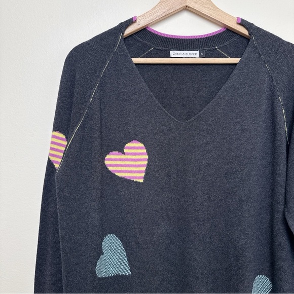 ZAKET & PLOVER Womens Small Vneck Heart Cashmere Gray Sweater CN - Picture 9 of 15